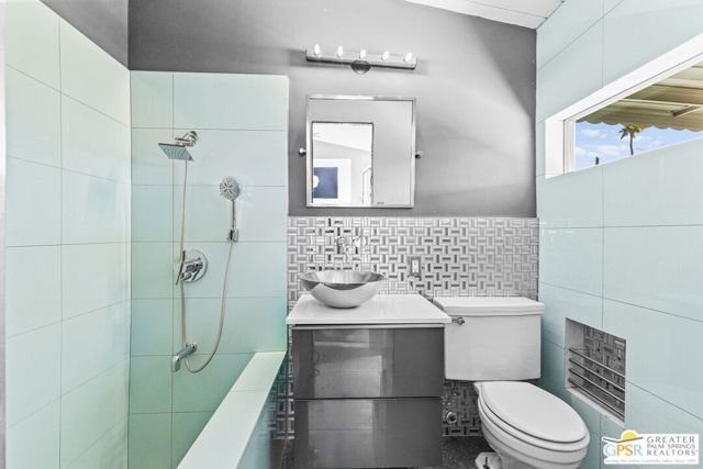 784 E Alexander Way, Palm Springs, CA 92262