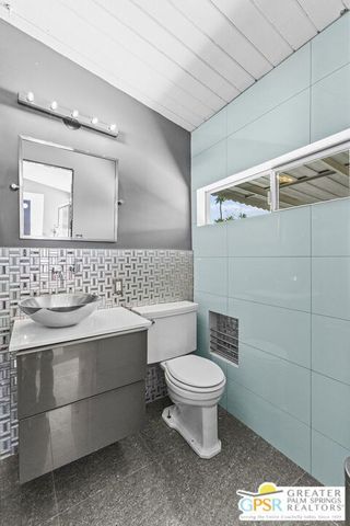 784 E Alexander Way, Palm Springs, CA 92262