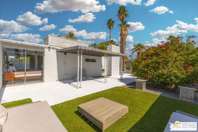 784 E Alexander Way, Palm Springs, CA 92262