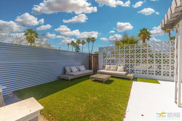 784 E Alexander Way, Palm Springs, CA 92262