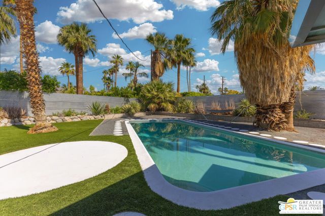 784 E Alexander Way, Palm Springs, CA 92262