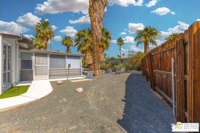 784 E Alexander Way, Palm Springs, CA 92262