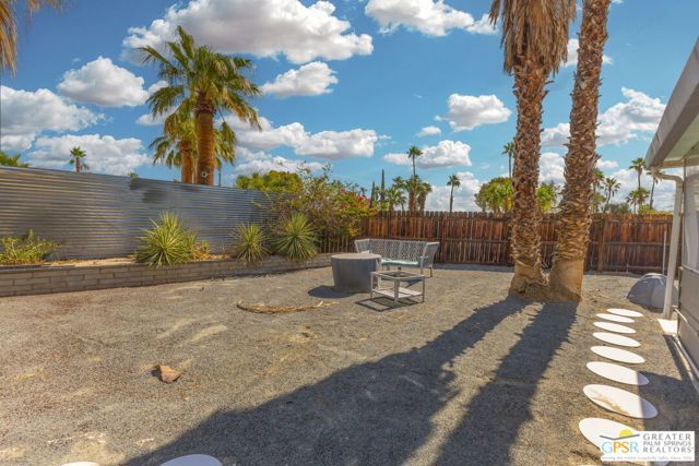 784 E Alexander Way, Palm Springs, CA 92262