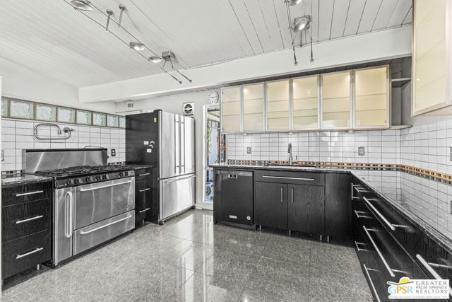 784 E Alexander Way, Palm Springs, CA 92262