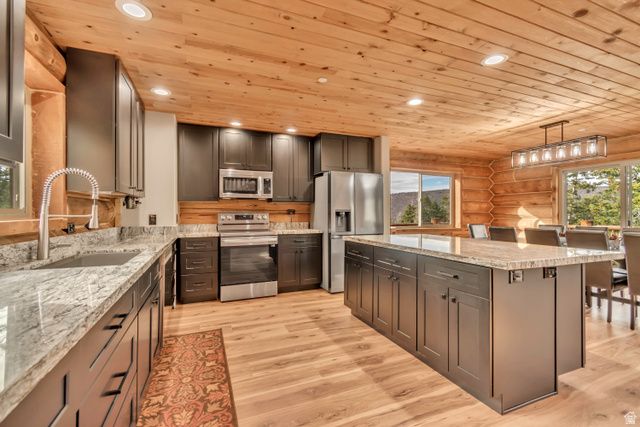 17029 S ALTA DR, Spanish Fork, UT 84660