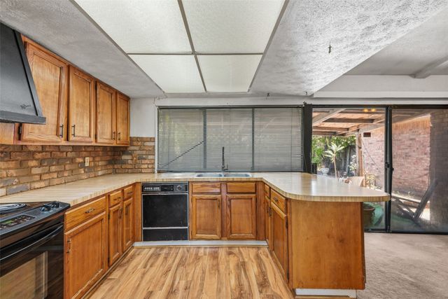 7212 Field View Lane, Dallas, TX 75249