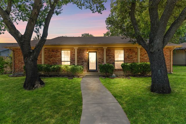 7212 Field View Lane, Dallas, TX 75249
