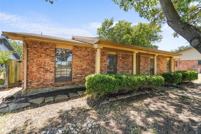 7212 Field View Lane, Dallas, TX 75249