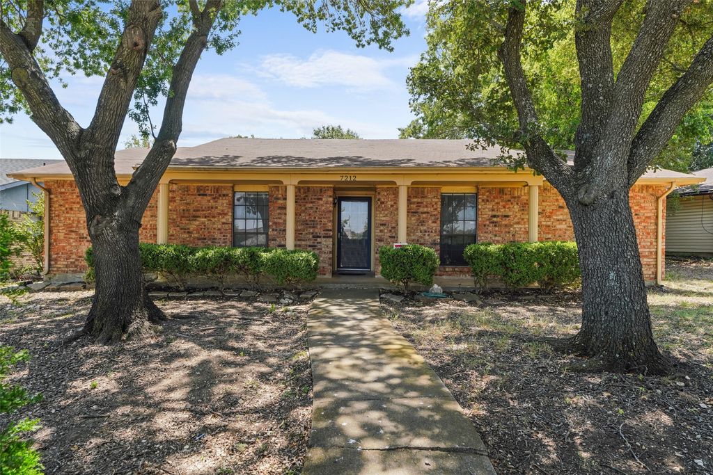 7212 Field View Lane, Dallas, TX 75249