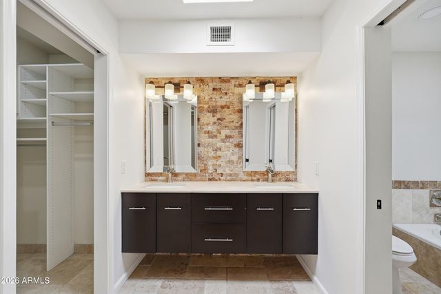 7756 E MONTEBELLO Avenue, Scottsdale, AZ 85250