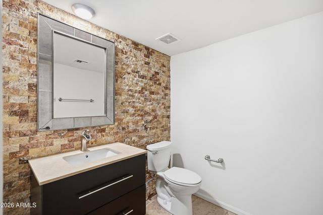 7756 E MONTEBELLO Avenue, Scottsdale, AZ 85250