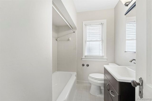 22424 Nowlin Street, Dearborn, MI 48124