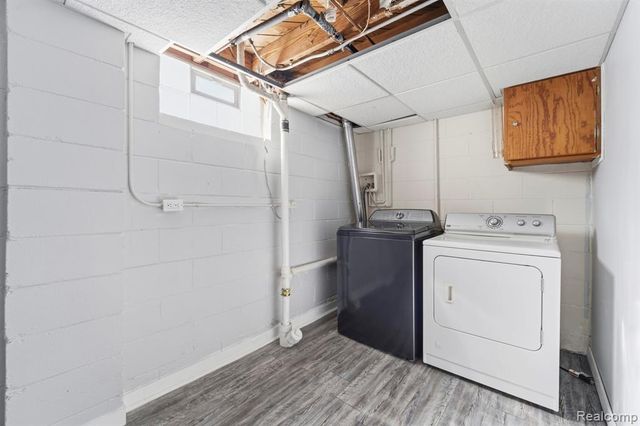 22424 Nowlin Street, Dearborn, MI 48124