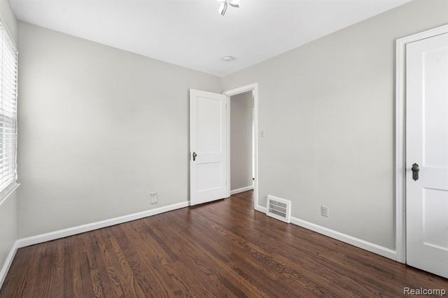 22424 Nowlin Street, Dearborn, MI 48124