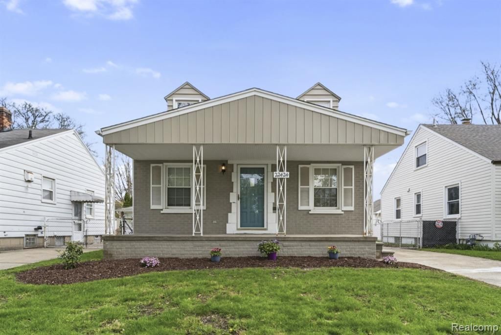 22424 Nowlin Street, Dearborn, MI 48124