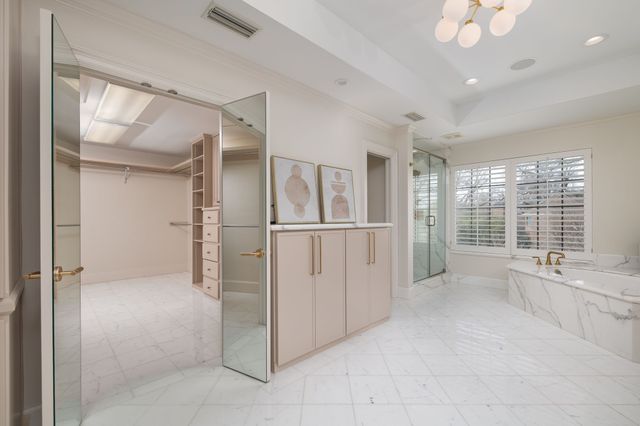 6912 Hillpark Drive, Dallas, TX 75230