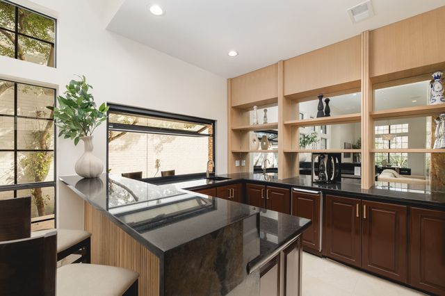 6912 Hillpark Drive, Dallas, TX 75230