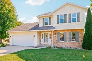 325 Stoney Ridge Trail, Stoughton, WI 53589