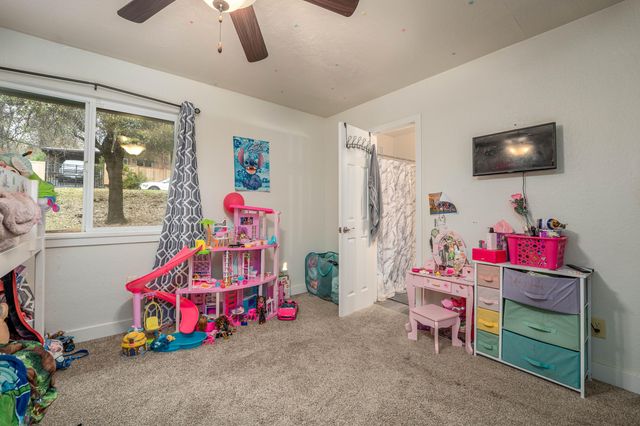 2141 Montana Avenue, Shasta Lake, CA 96019