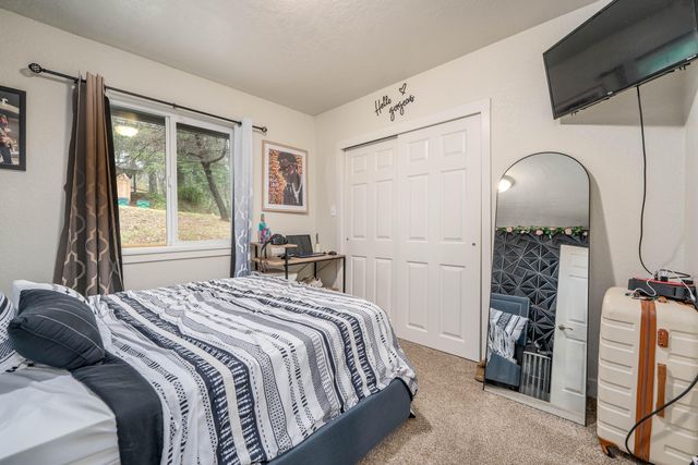 2141 Montana Avenue, Shasta Lake, CA 96019