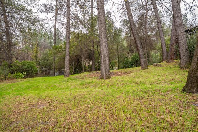 2141 Montana Avenue, Shasta Lake, CA 96019