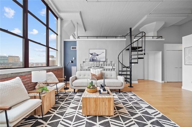 5850 Centre Ave 503, Shadyside, PA 15206