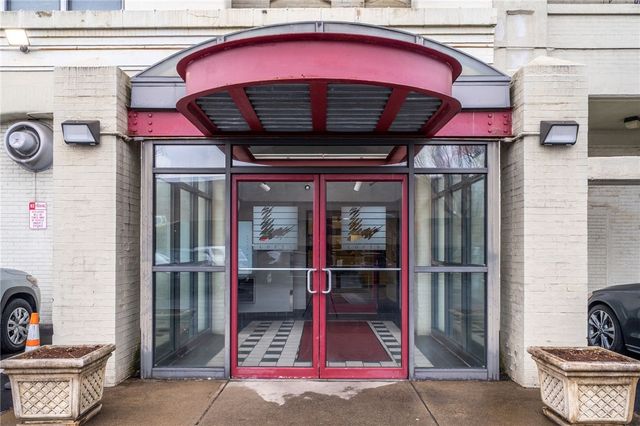 5850 Centre Ave 503, Shadyside, PA 15206