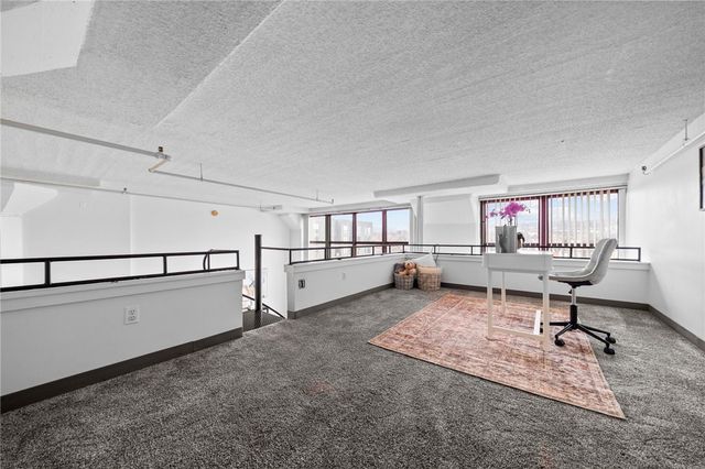 5850 Centre Ave 503, Shadyside, PA 15206