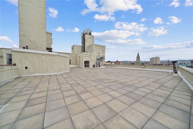 5850 Centre Ave 503, Shadyside, PA 15206