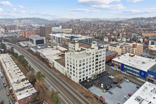 5850 Centre Ave 503, Shadyside, PA 15206