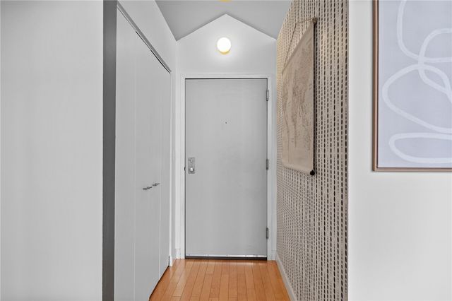 5850 Centre Ave 503, Shadyside, PA 15206