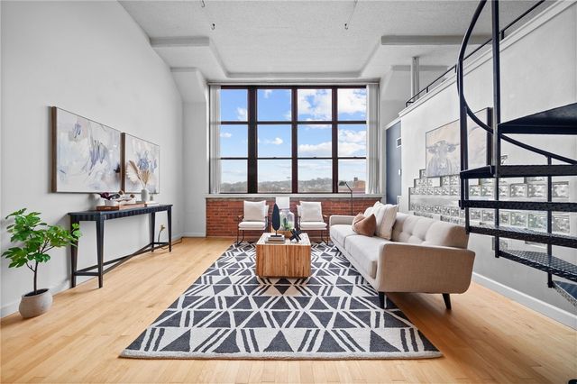 5850 Centre Ave 503, Shadyside, PA 15206