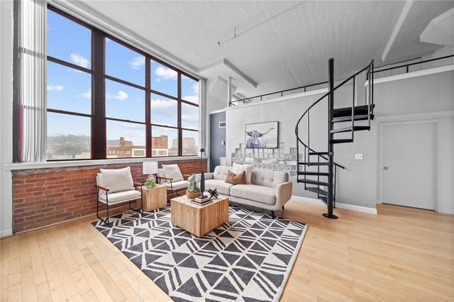 5850 Centre Ave 503, Shadyside, PA 15206