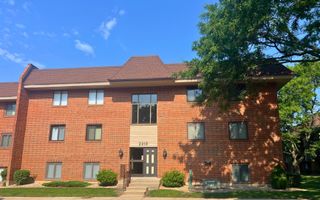 2310 Woodbridge Way 1B, Lombard, IL 60148