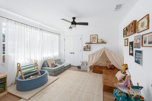 2321 Hartline Drive, Dallas, TX 75228