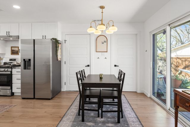 2321 Hartline Drive, Dallas, TX 75228