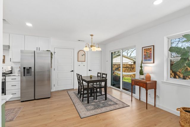 2321 Hartline Drive, Dallas, TX 75228