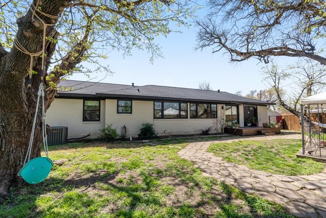 2321 Hartline Drive, Dallas, TX 75228