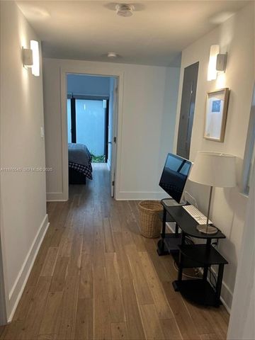 1076 NW 55th St, Miami, FL 33127