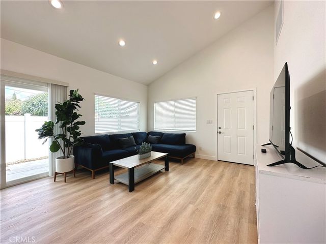 2418 Thorn Place A, Fullerton, CA 92835