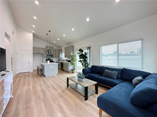 2418 Thorn Place A, Fullerton, CA 92835