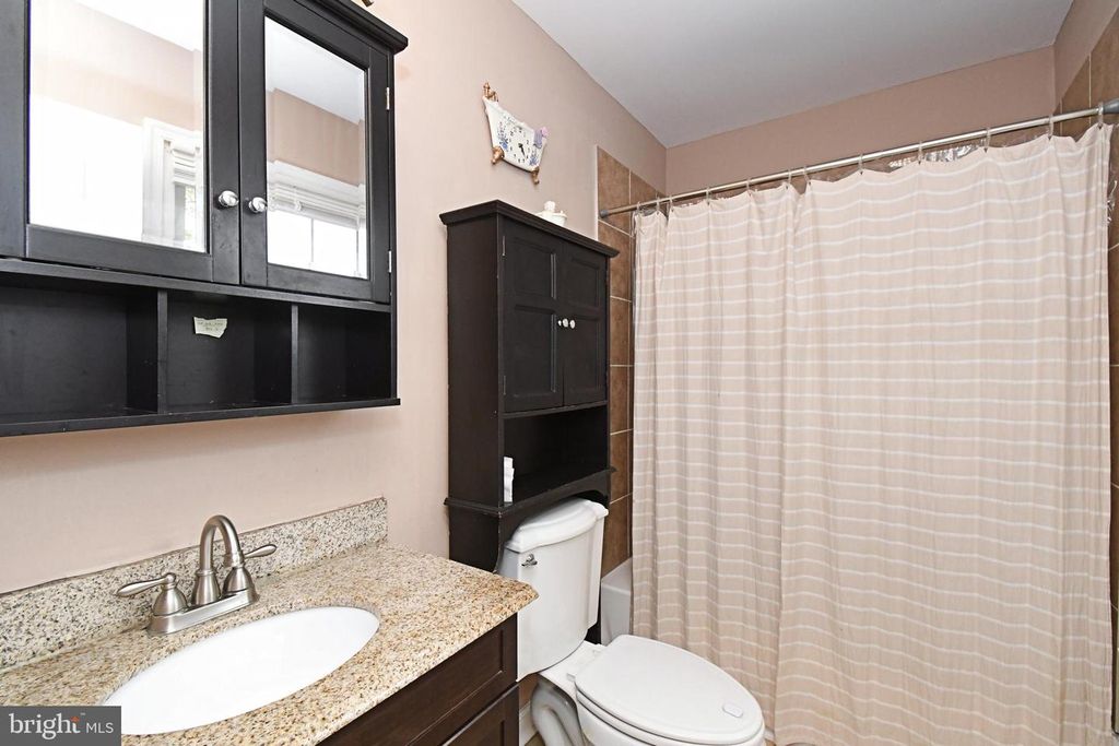 1050 VILLAGE DR, Croydon, PA 19021