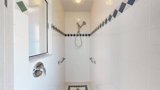 5095 CHINA SEA DRIVE, Tavares, FL 32778