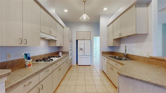 5095 CHINA SEA DRIVE, Tavares, FL 32778