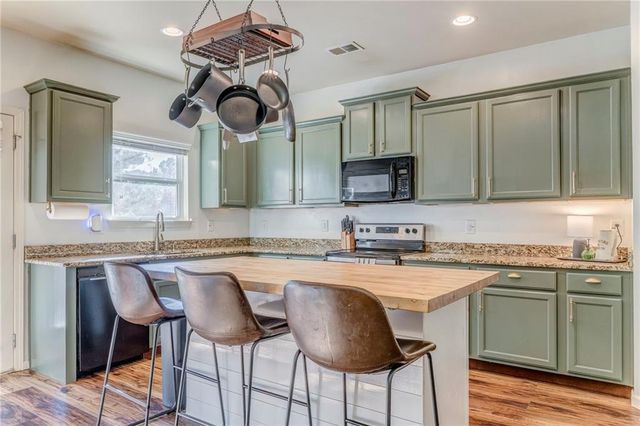 160 Renford Road, Ball Ground, GA 30107