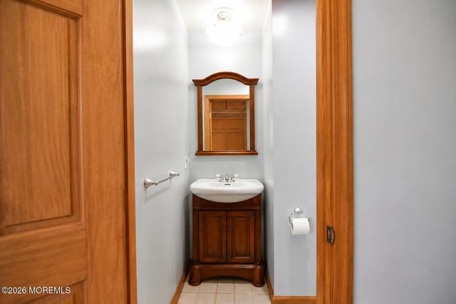 138 Church Street, Belford, NJ 07718