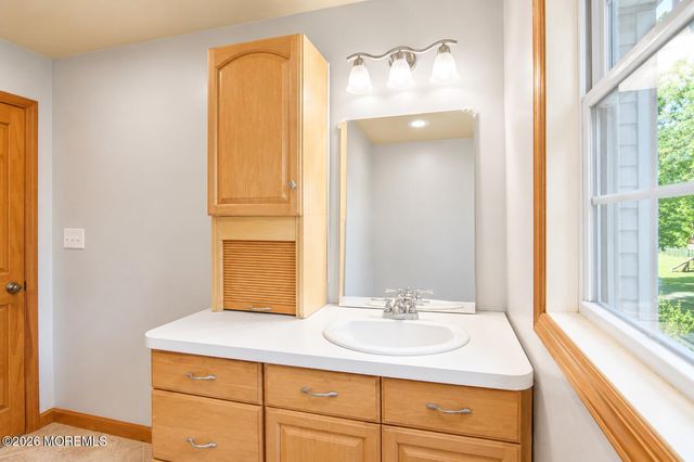 138 Church Street, Belford, NJ 07718