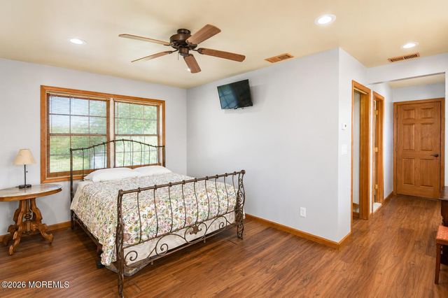 138 Church Street, Belford, NJ 07718