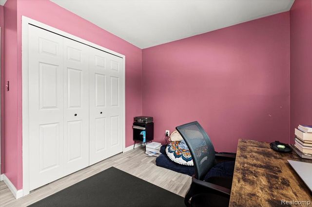 3947 Percy King Road, Waterford, MI 48329