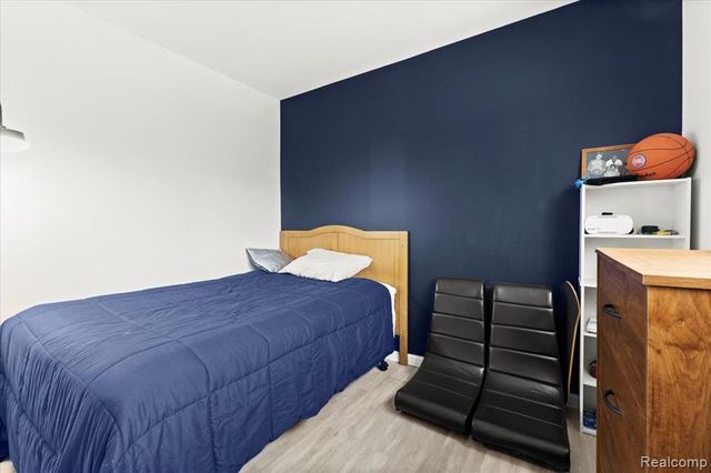 3947 Percy King Road, Waterford, MI 48329